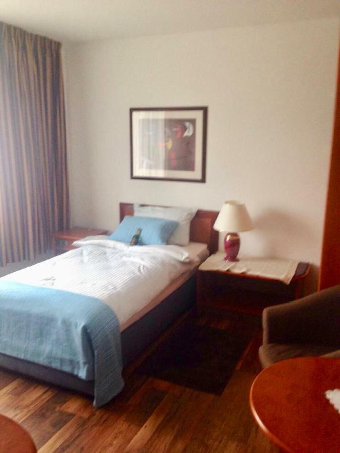 Ingrids Ferienwohnung Mit Balkon In Thiede Naehe See Salzgitter Extérieur photo