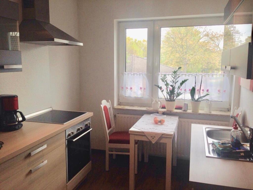 Ingrids Ferienwohnung Mit Balkon In Thiede Naehe See Salzgitter Extérieur photo